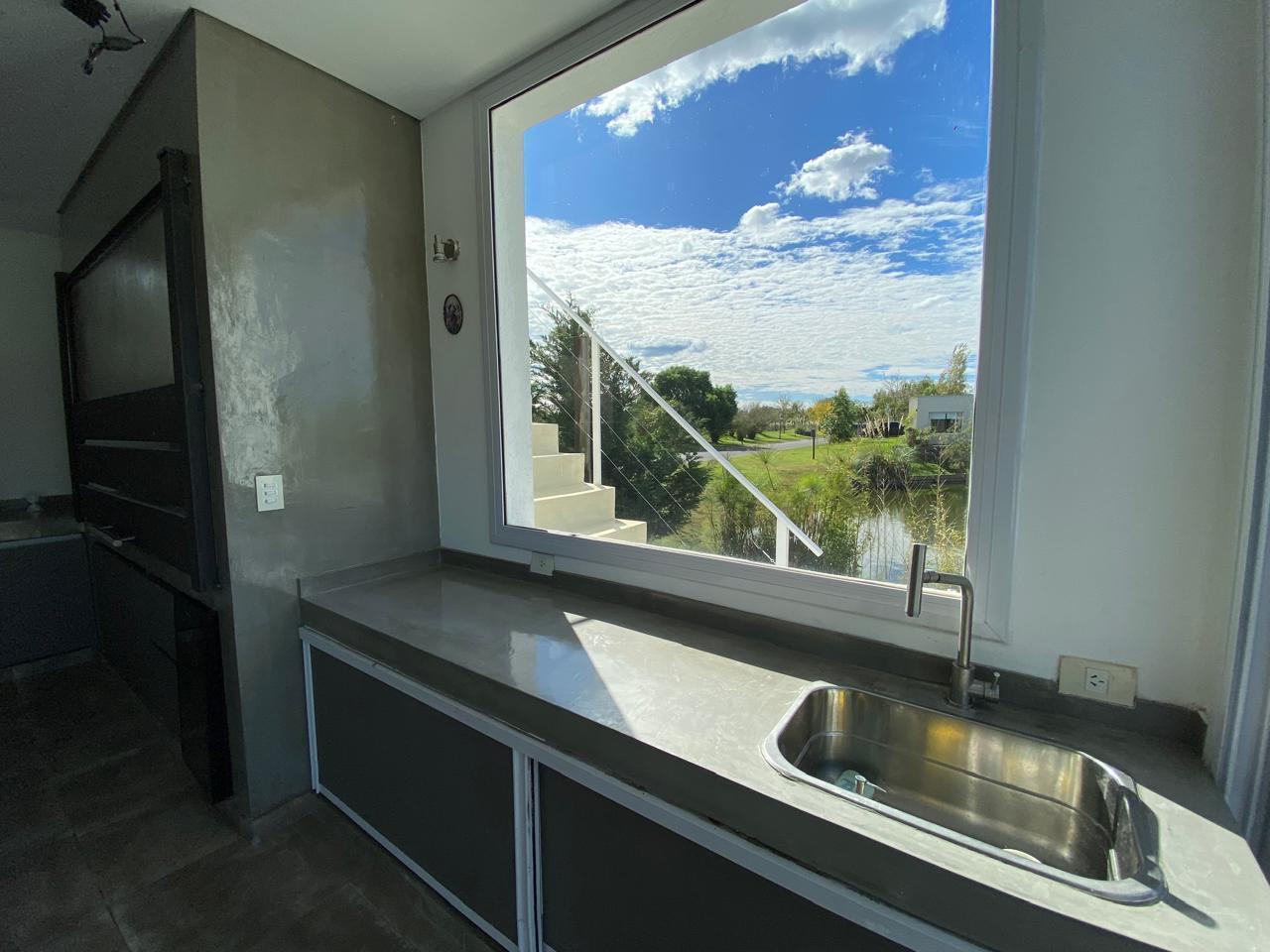 Foto de ALQUILER TEMPORARIO CASA 6 AMBIENTES A LA LAGUNA - SAN BENITO VILLANUEVA, imagen 4