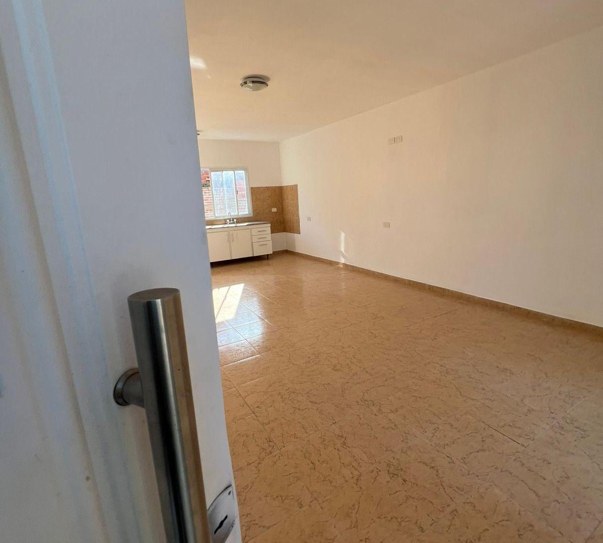 Foto de Venta duplex 3 ambientes - Barrio San Rafael - Grand Bourg, imagen 2