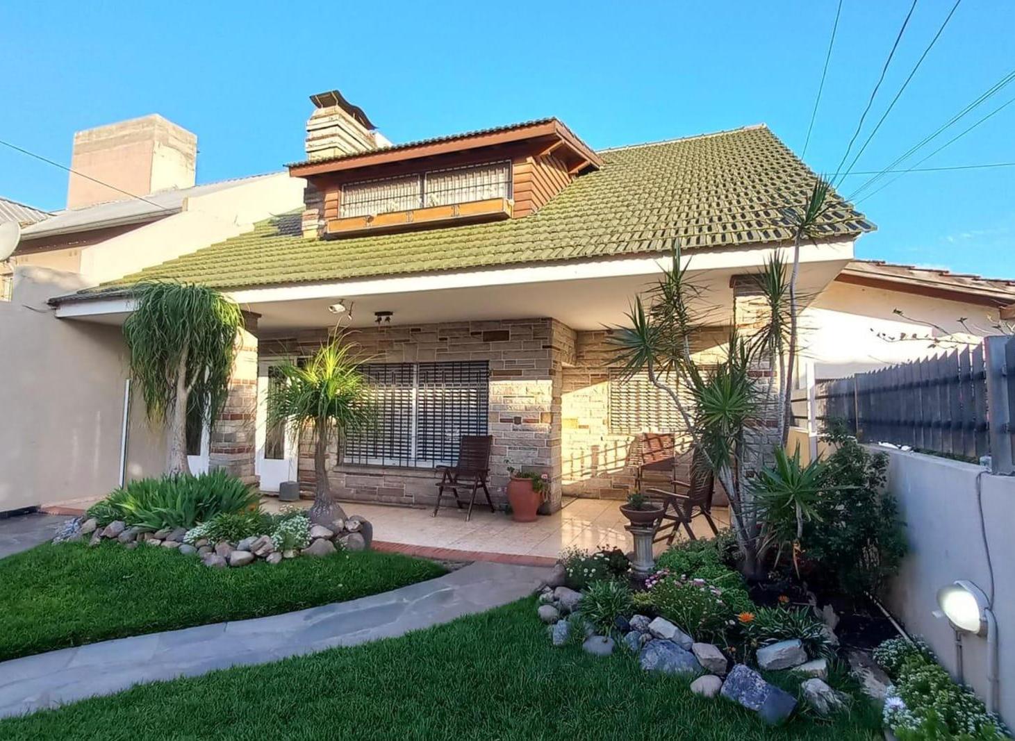 Foto de VENTA CASA DOBLE 8 AMB CON PILETA - JOSE C PAZ, imagen 1
