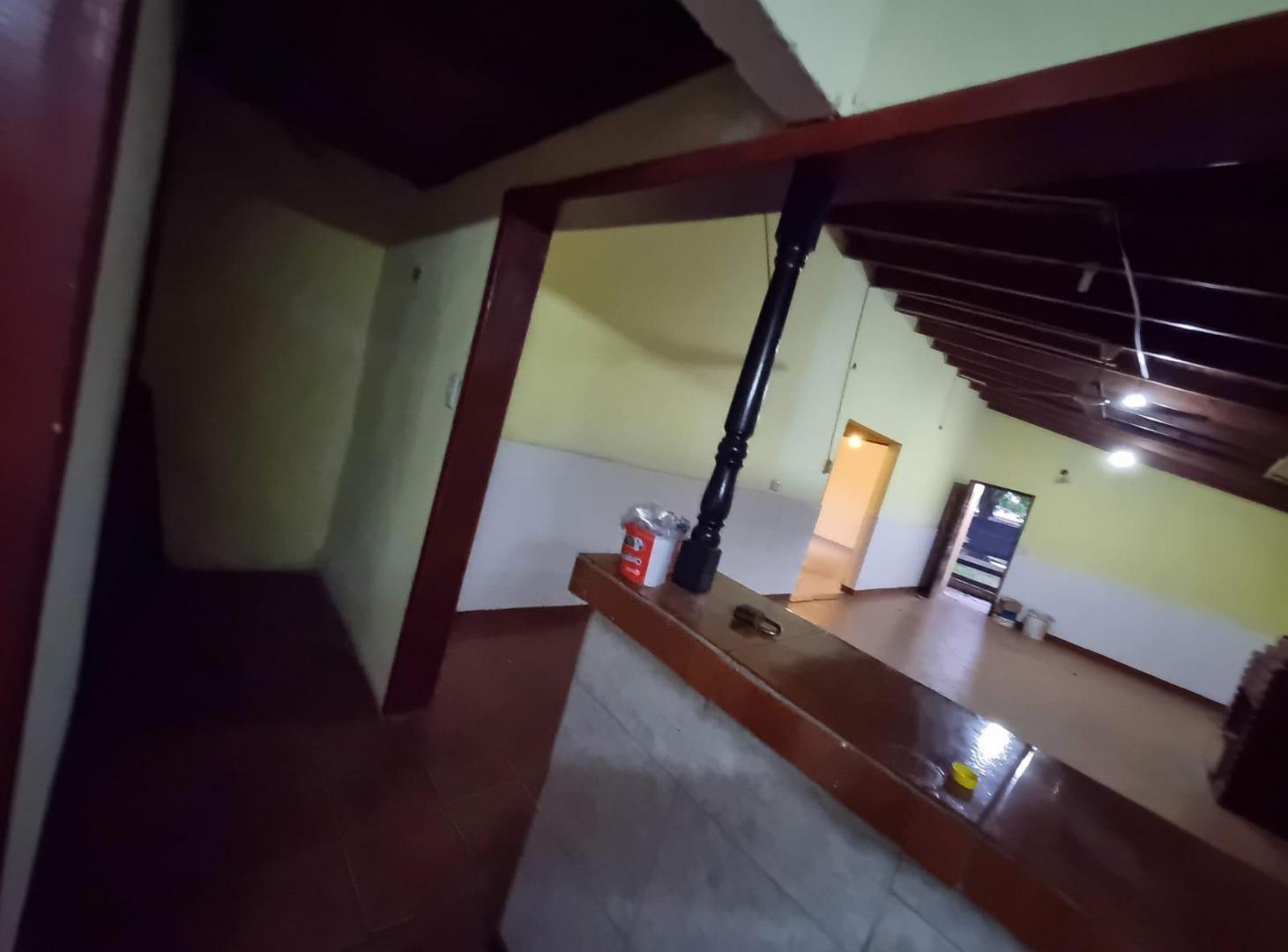 Foto de VENTA 2 CASAS DE 3 AMBIENTES MAS LOCAL - MARIANO ACOSTA , MERLO, imagen 2