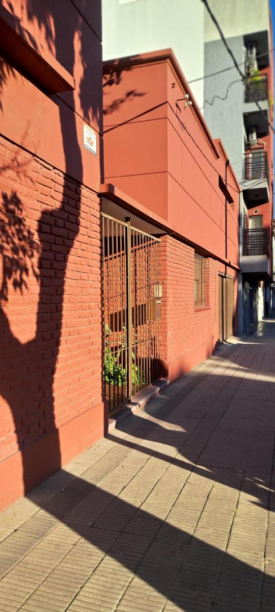 Venta Casa 4 Dorm. en Excelente Ubicación. Constructoras. 4