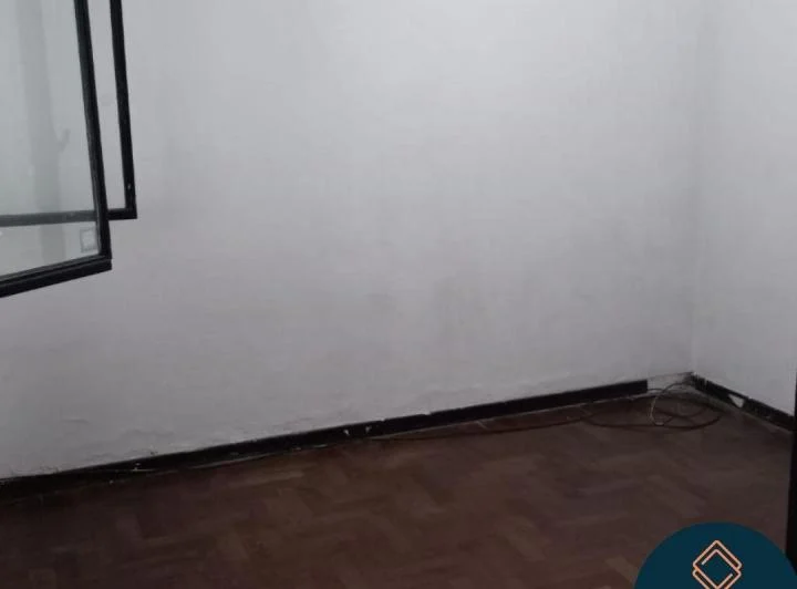 55 y 14 - Alquilamos Departamento en Planta Baja Interno 2 dormitorios 5