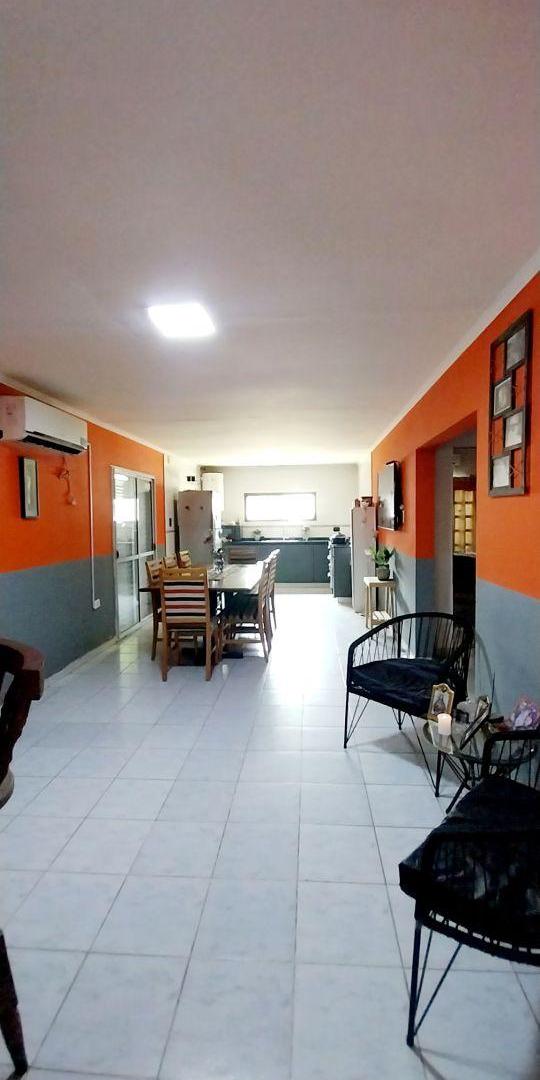 Foto de Venta. CASA 2 dor. - Calle San Lorenzo y Reg. 12 de Infanteria, imagen 3