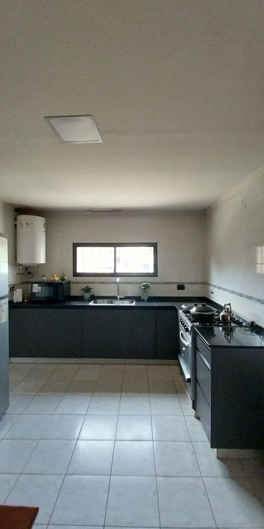 Foto de Venta. CASA 2 dor. - Calle San Lorenzo y Reg. 12 de Infanteria, imagen 1