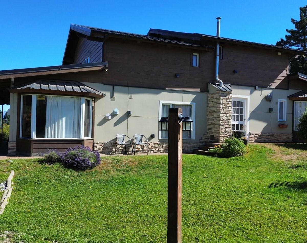 Complejo de 4 Cabañas Tipo Duplex - Entrepinos - Bariloche 5