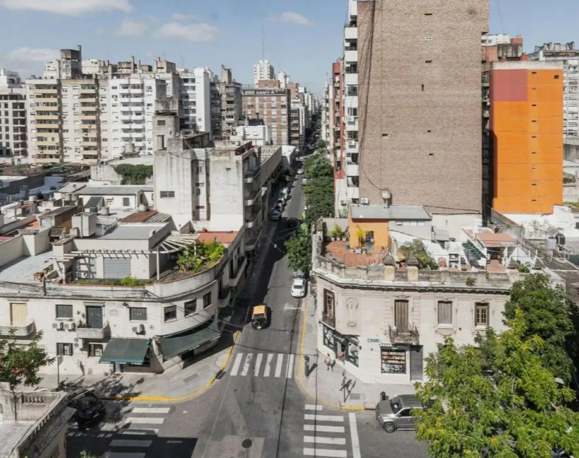 VENTA I Piso exclusivo tres dormitorios con quincho propio. 5