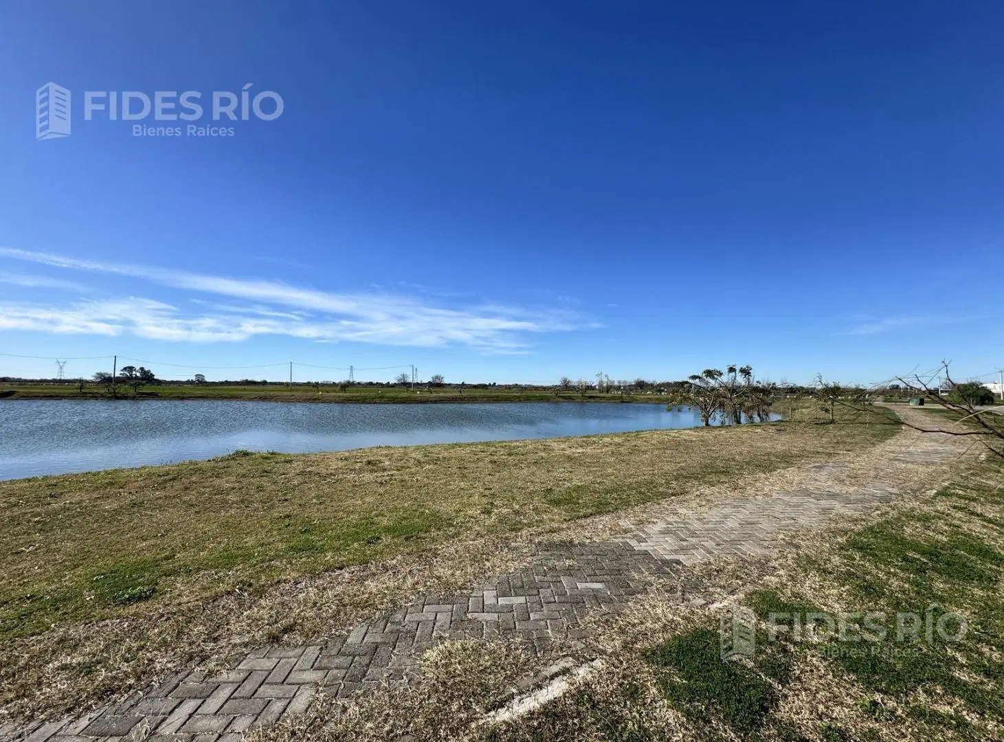 Lote frente al lago Las Fincas del Rosedal 4