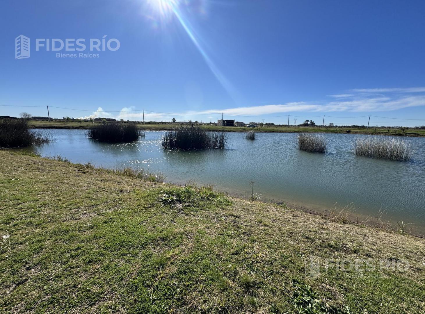 Lote frente al lago Las Fincas del Rosedal