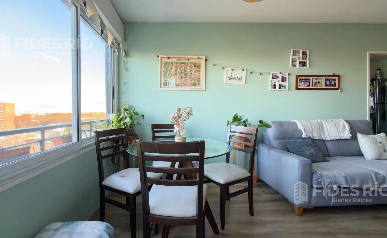 Venta - Departamento de Dos Dormitorios con Balcón al contrafrente en Barrio La Sexta 5