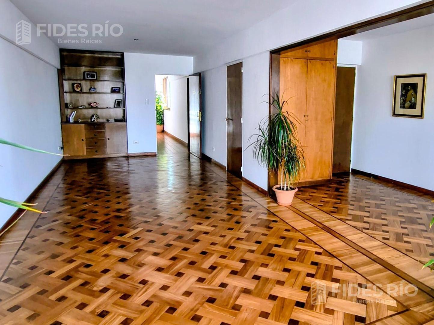 Foto de Venta | Piso Exclusivo con Quincho Parrillero y Terraza Propia, imagen 3