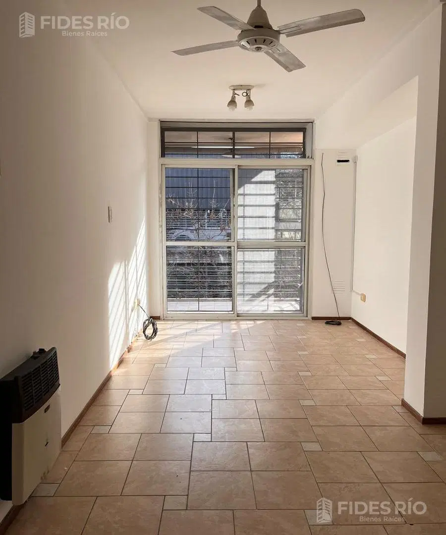 ALQUILER - Departamento de Un Dormitorio con Balcón al Frente en Barrio Abasto 1