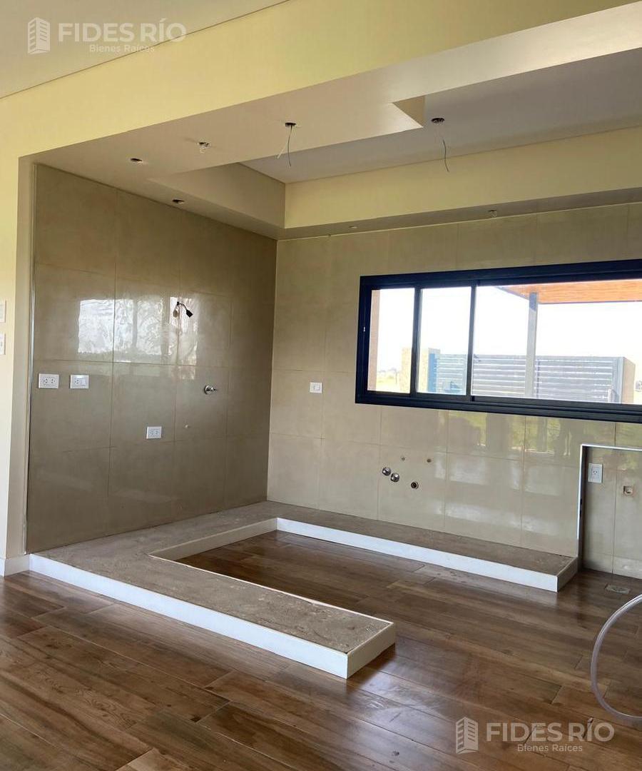 Foto de VENTA CASA ESTRENAR FUNES CITY, imagen 5