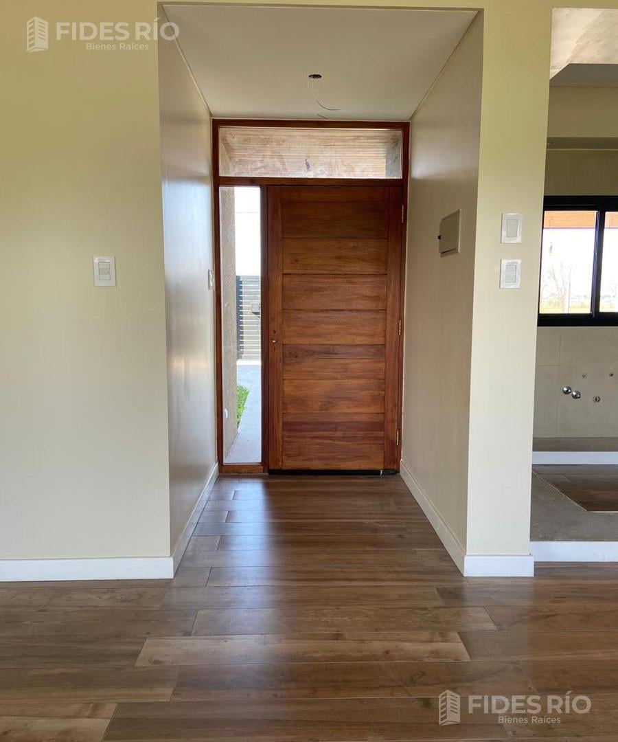 Foto de VENTA CASA ESTRENAR FUNES CITY, imagen 5