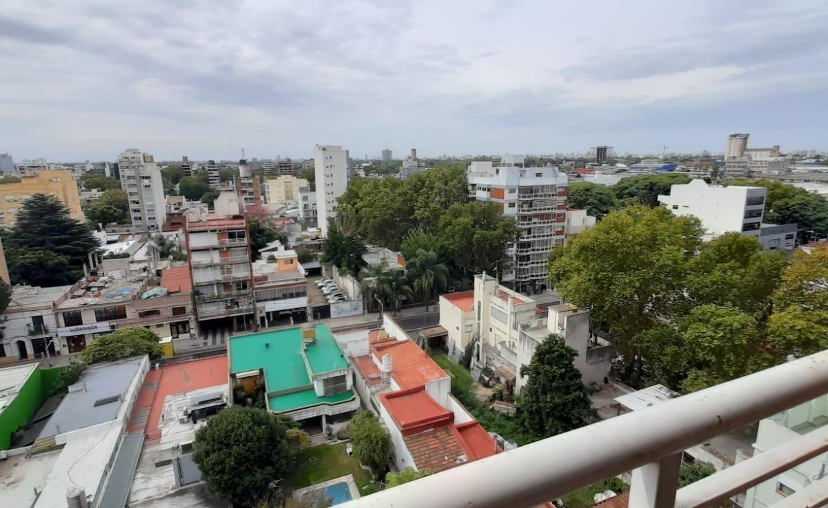Departamento en Venta 3 Ambientes, 2 Baños y Cochera Cubierta - San Martin Centro. Zona Norte. 4