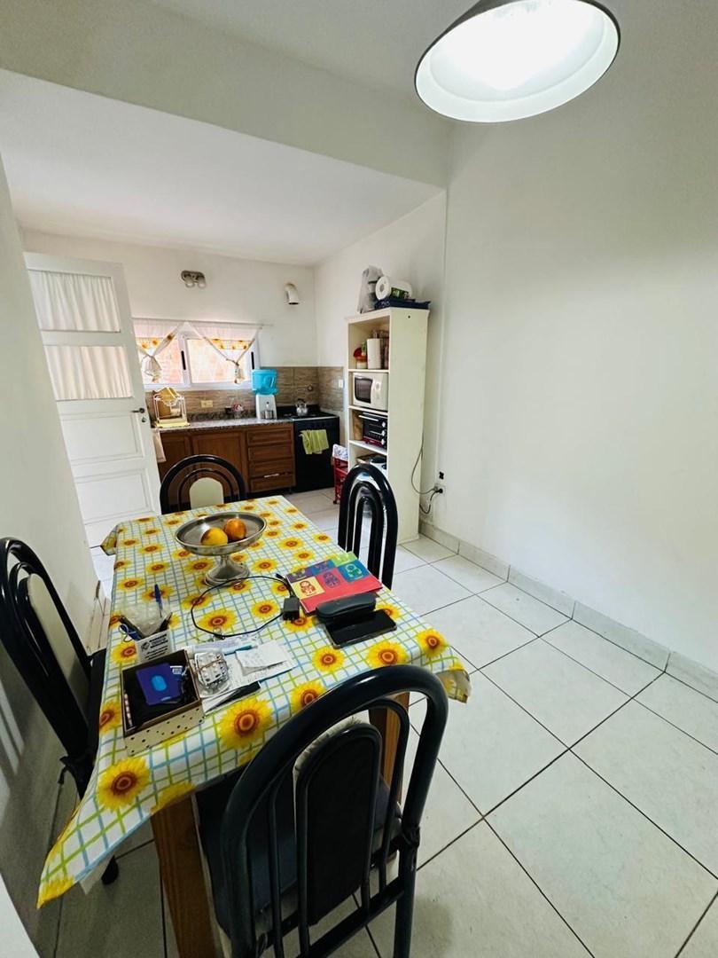 Casa Chalet en Venta 3 Ambientes en Hurlingham, G. B. a. Zona Oeste, Argentina 1