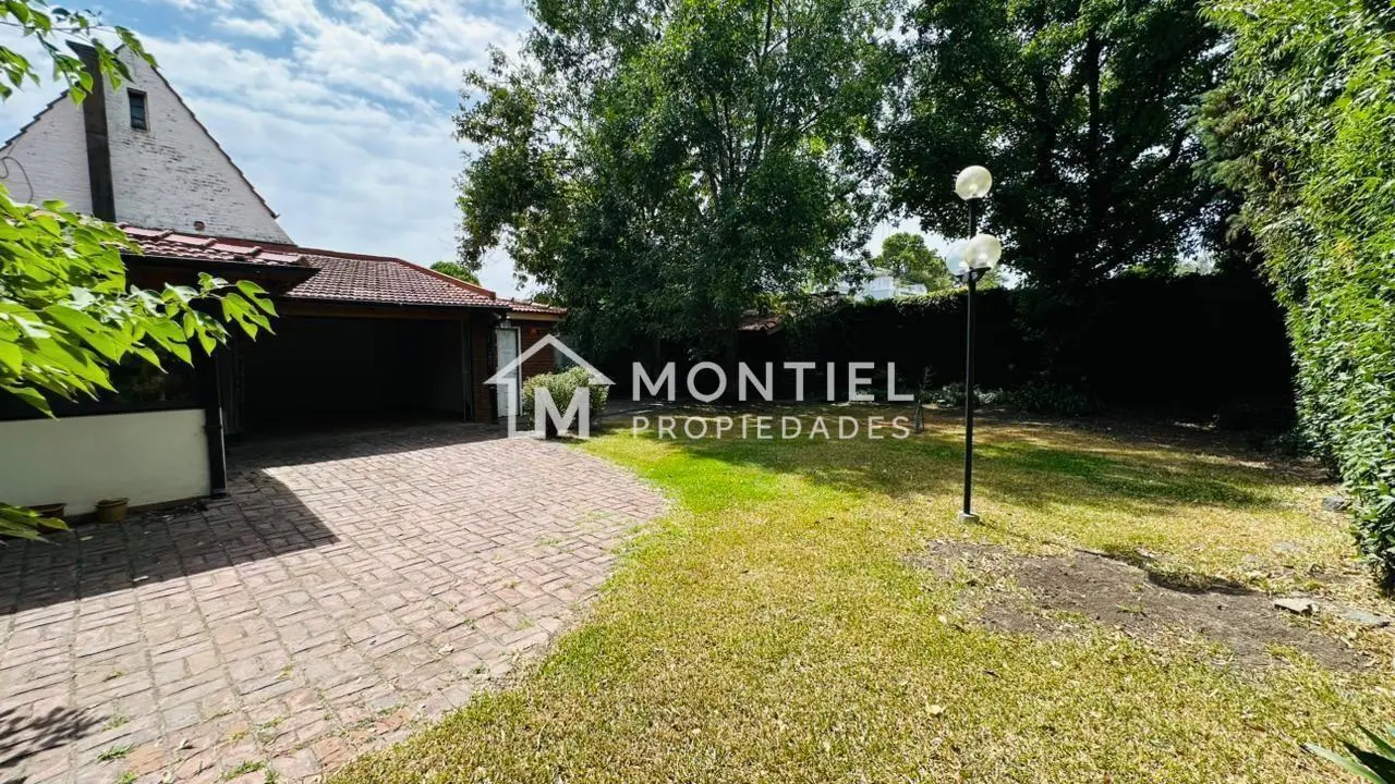 Casa Chalet  en Venta en Hurlingham,  G.B.A. Zona Oeste 5