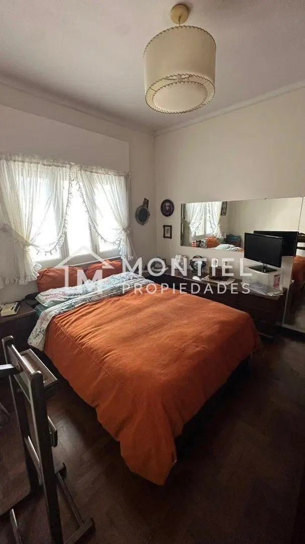Casa Chalet  en Venta en Ciudad Jardin, Tres de Febrero, G.B.A. Zona Oeste 2