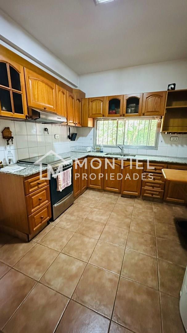 Foto de Casa Chalet en Venta en Hurlingham, G.B.A. Zona Oeste, imagen 1
