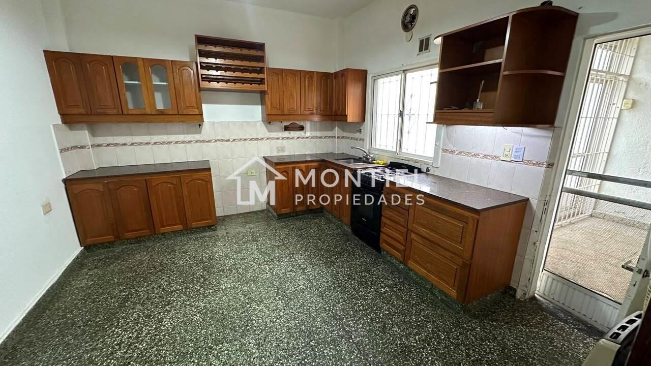 Foto de Casa Chalet en Alquiler en El Palomar, Morón, G.B.A. Zona Oeste, imagen 5