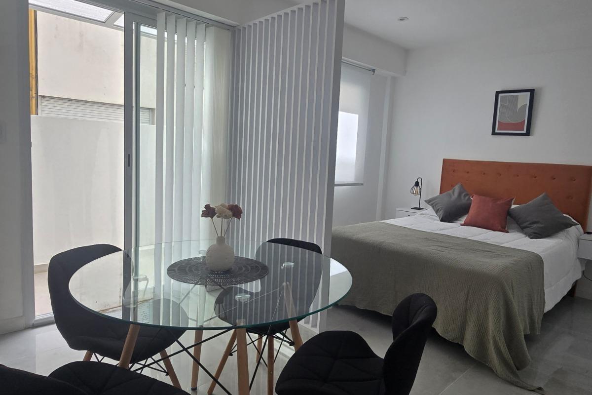 Departamento Monoambiente con Balcon Plaza Colon