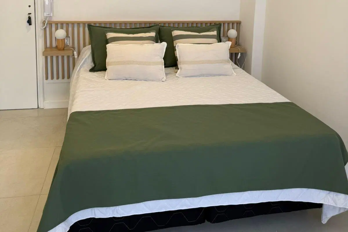 Departamento Monoambiente Plaza Colon 4