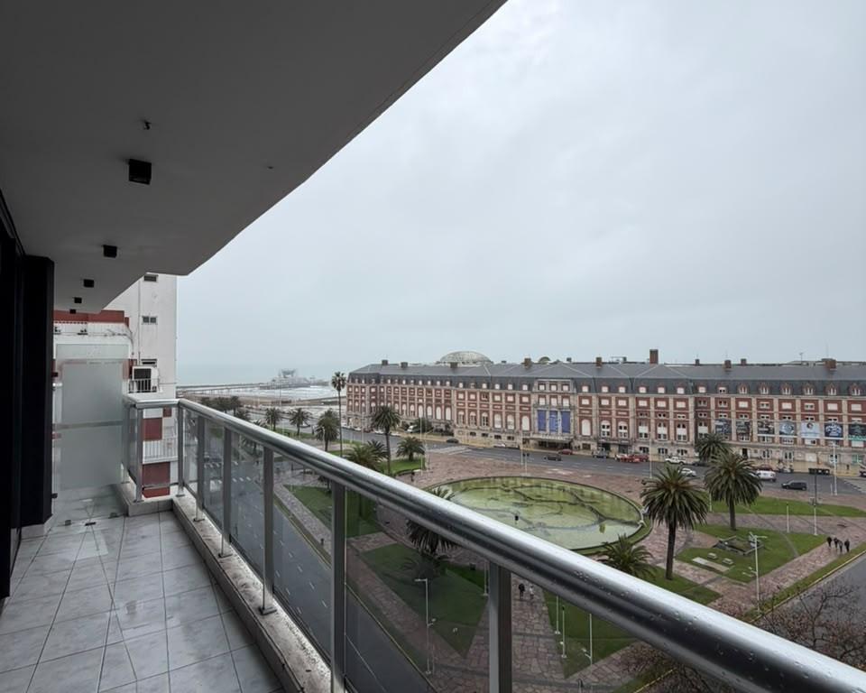 Foto de Departamento 2 ambientes al Frente Plaza Colon, imagen 2