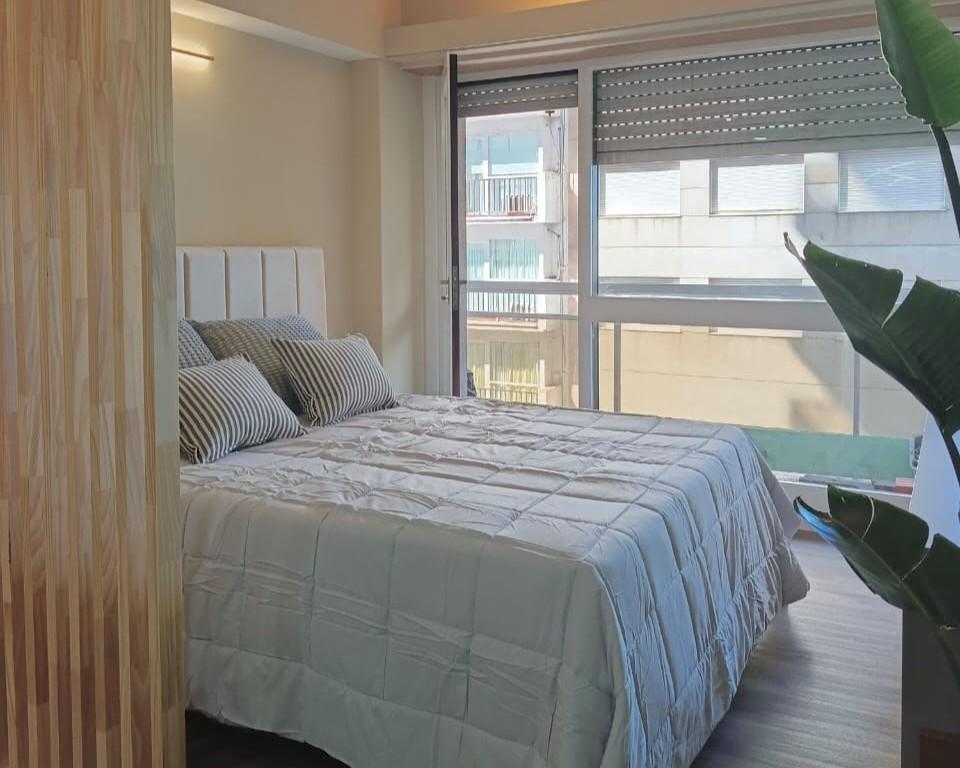 Foto de Departamento Un ambiente con balcon Centro Mar del Plata, imagen 3