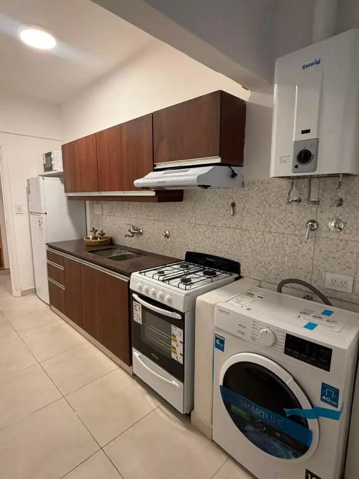 Venta departamento 2 ambientes con dependencia en Plaza Colon 4