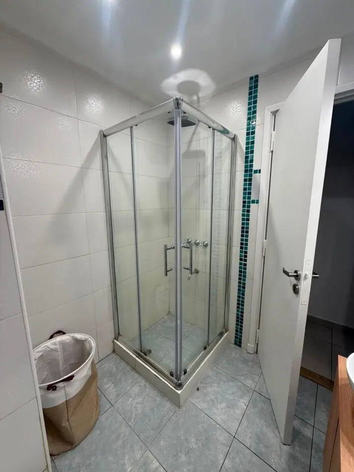 Venta departamento 2 ambientes con dependencia en Plaza Colon 5