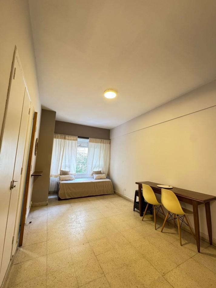 Foto de Venta departamento 1 ambiente a la calle en zona Plaza Colon, imagen 1