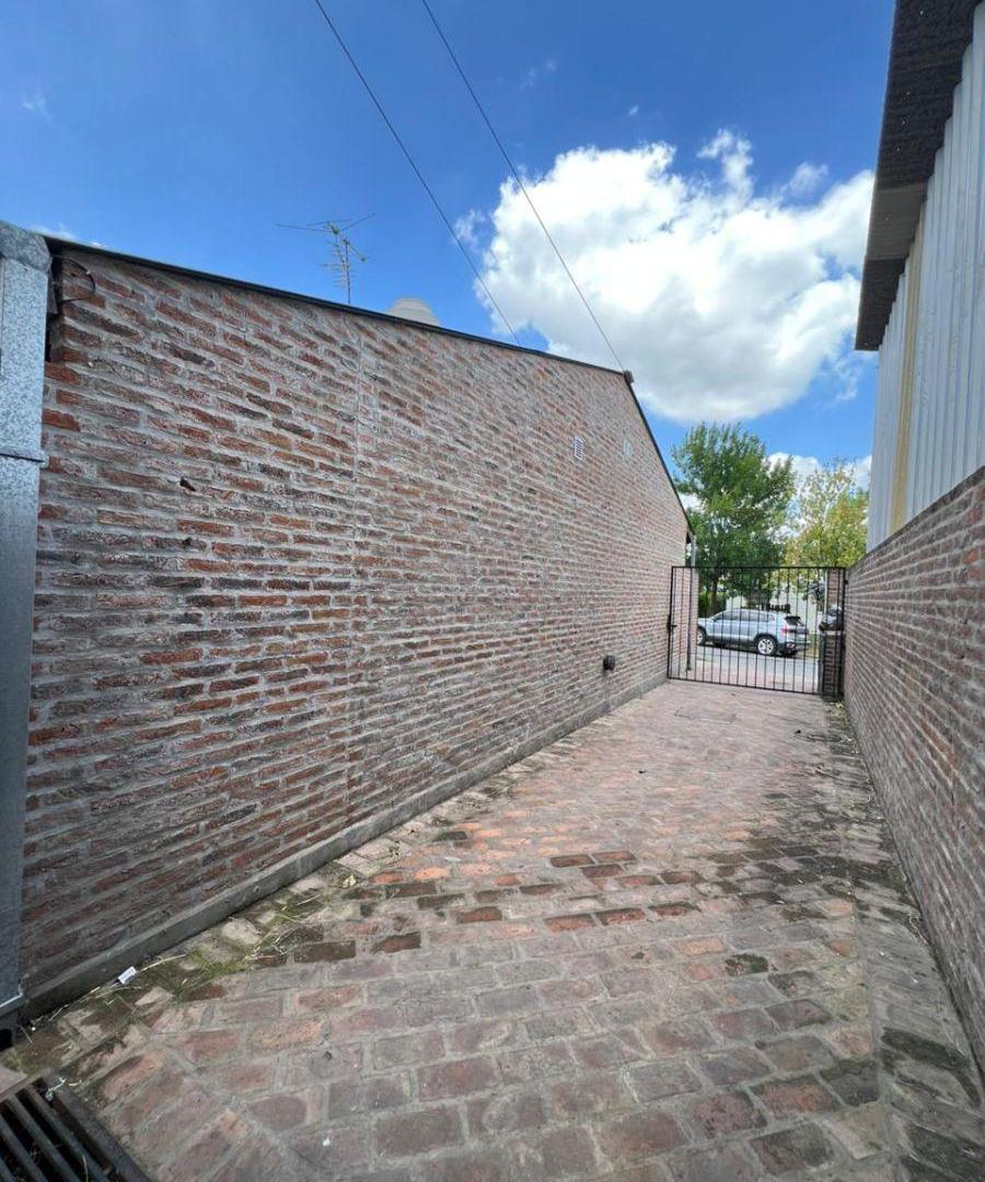 Foto de OPORTUNIDAD! DUPLEX EN VENTA, imagen 3