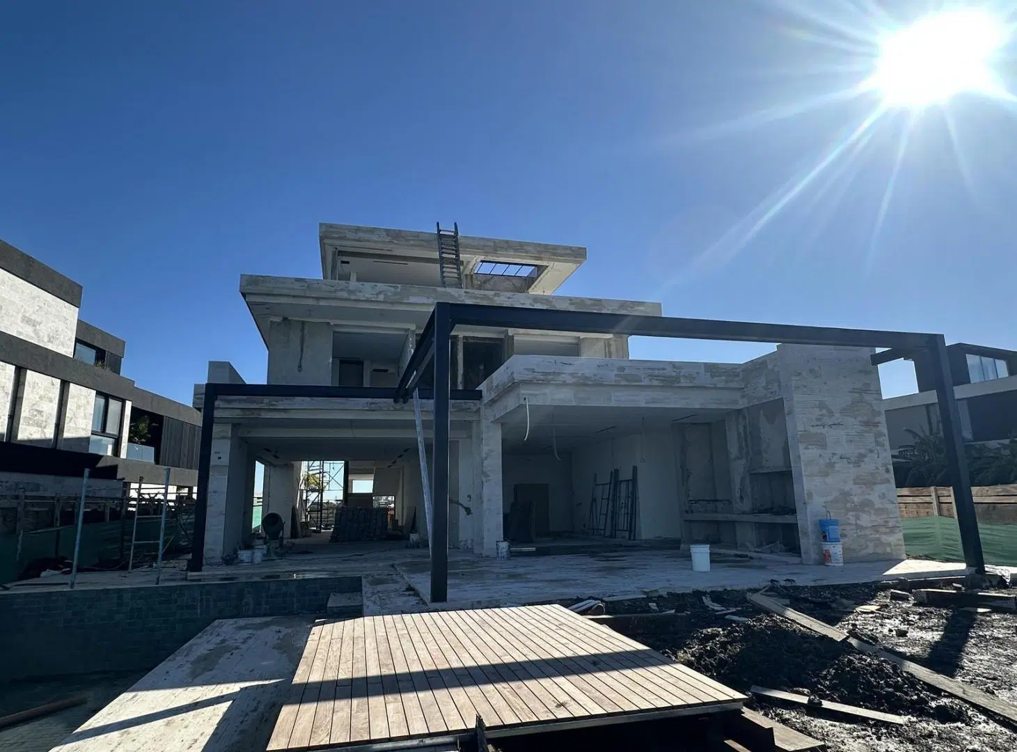 Casa a estrenar al lago de 660m² con muelle | Los Puentes Nordelta 5