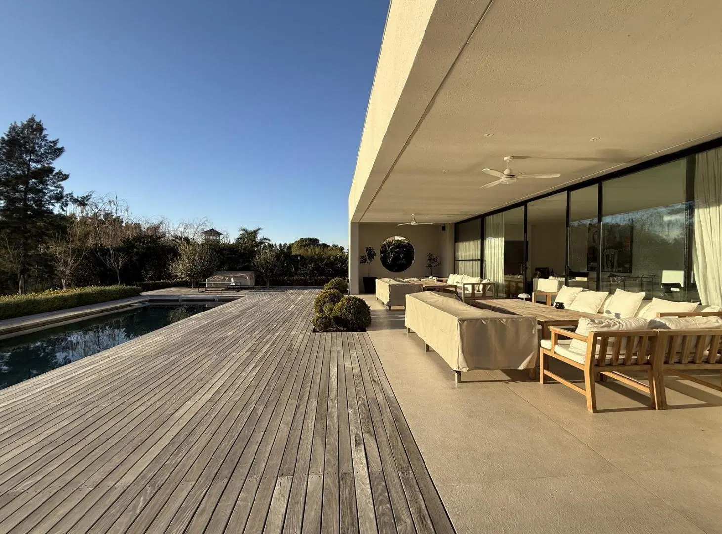 Casa Moderna Al Lago En Venta - Zona Norte | 3 Dormitorios En Suite 2