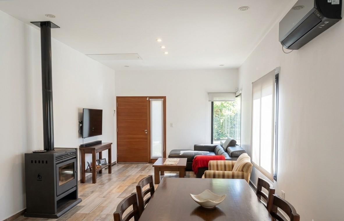 Foto de Casa a la venta, 3 dorm, jardin y pileta en Ayres, imagen 1