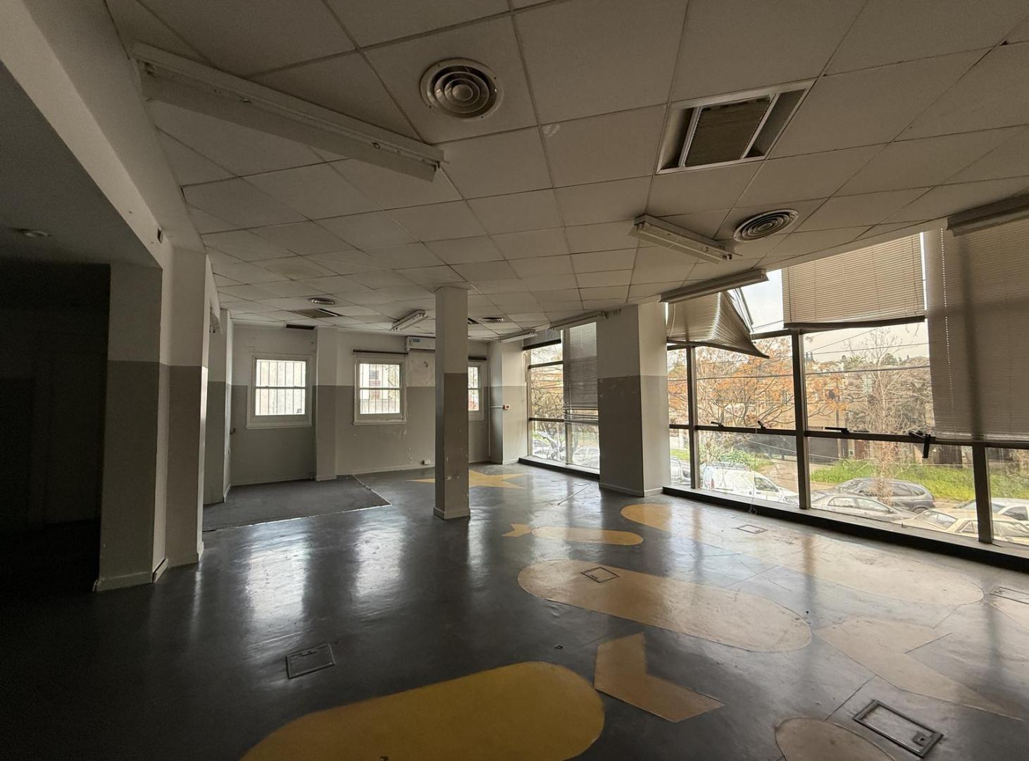 Foto de Alquiler comercial, edificio en block, San Isidro, imagen 1