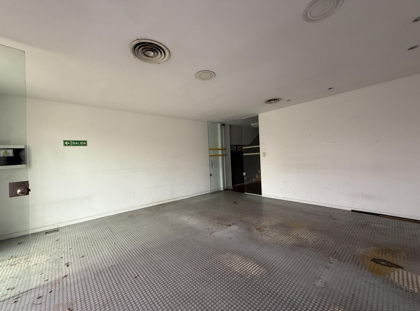Foto de Alquiler comercial, edificio en block, San Isidro, imagen 3