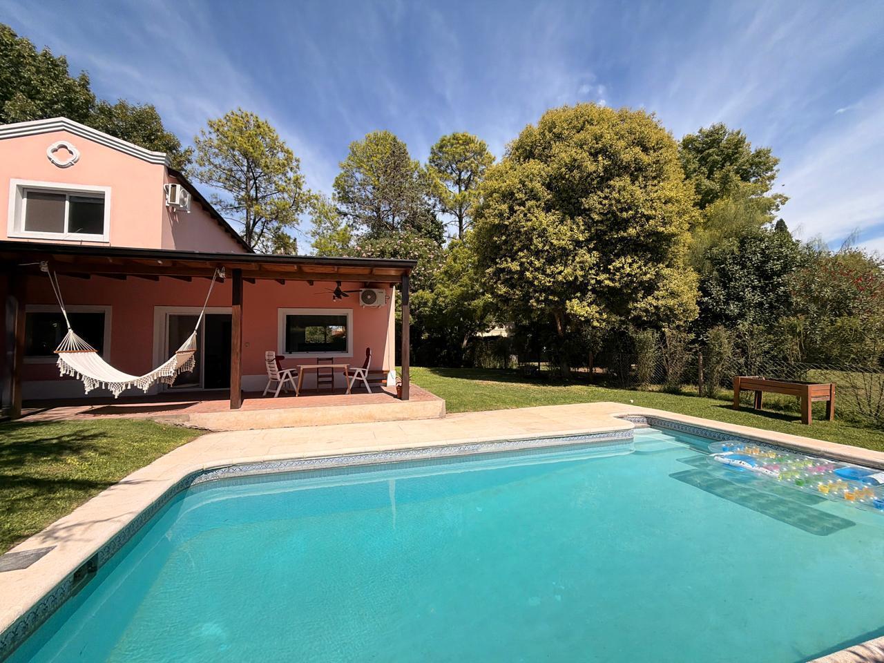Casa 4 ambientes en venta en Mapuche