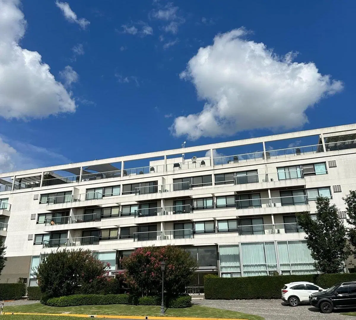 Venta departamento monoambiente en Hilton - Pilar 1