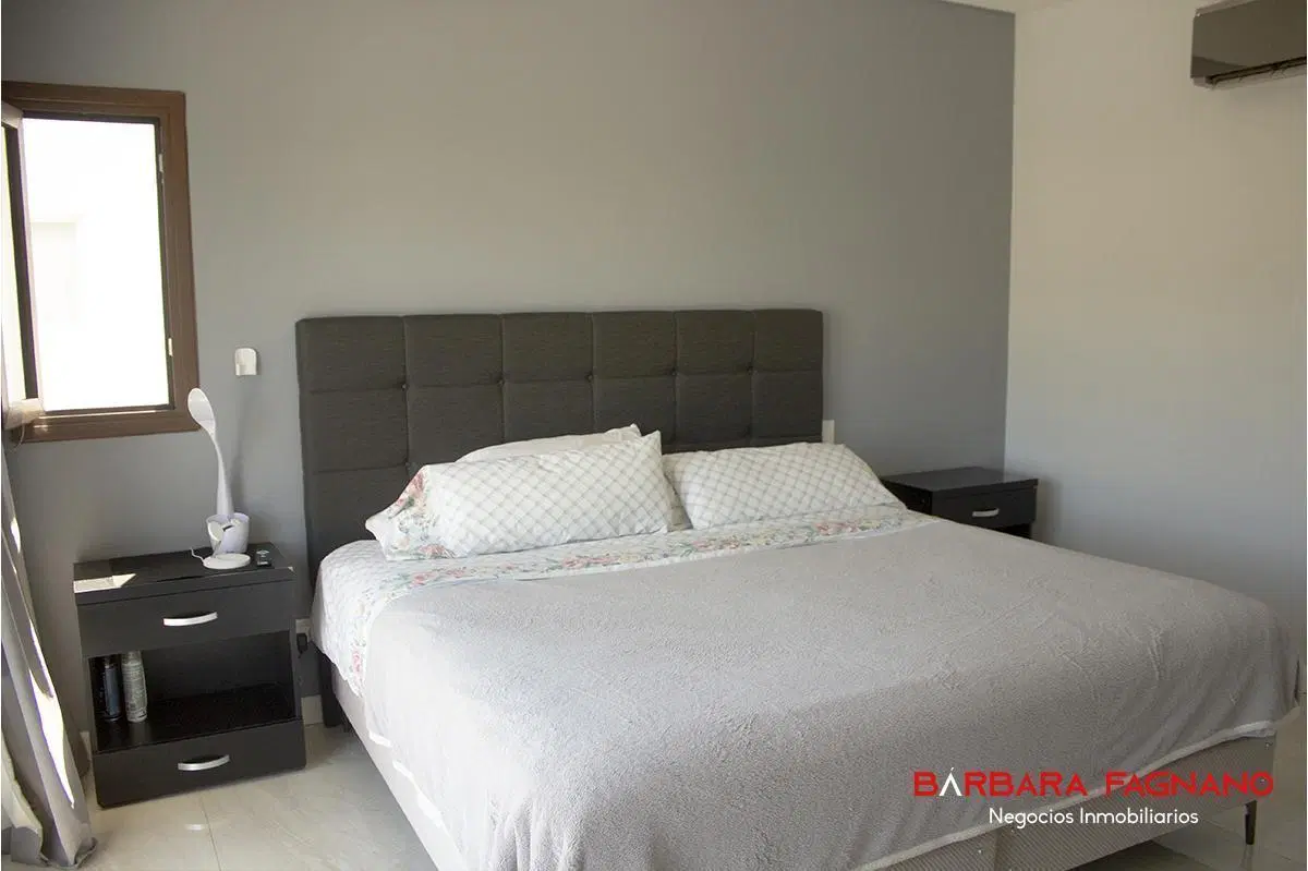 Venta casa en Pilar, La Lomada 9 ambientes 3