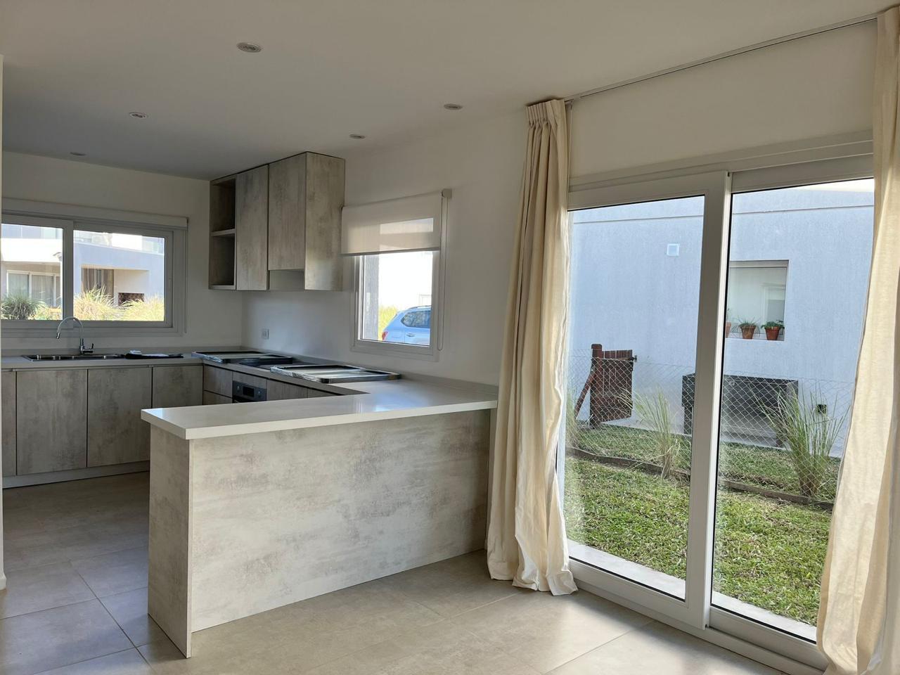 Venta 4 ambientes PH town houses en Pilara