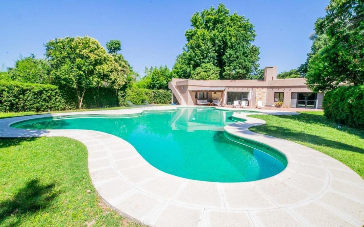 Casa en Venta 7 dormitorios Amoblada en Highland Park CC