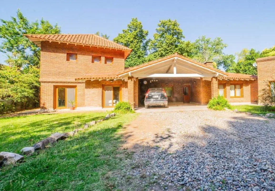 Casa en Venta 7 dormitorios Amoblada en Highland Park CC 3