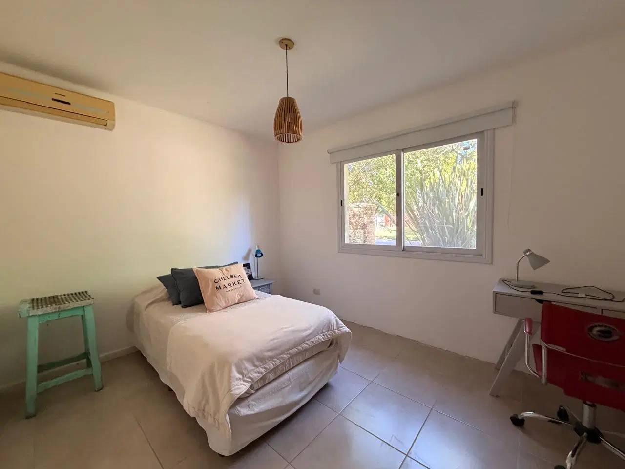 Casa 4 ambientes en alquiler en Santa Guadalupe 2