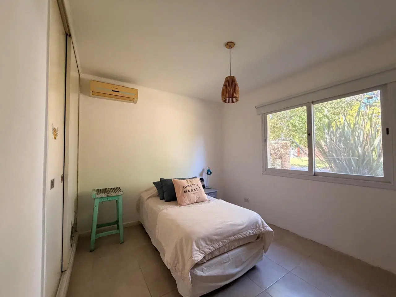 Casa 4 ambientes en alquiler en Santa Guadalupe 1