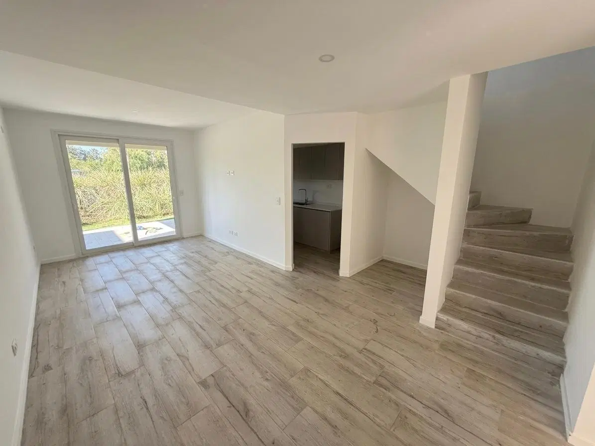 Duplex 4 ambientes en alquiler en Chic Village 5
