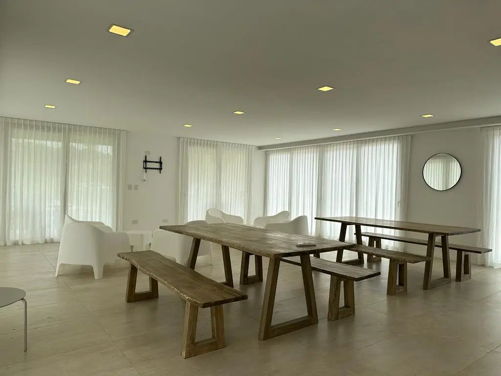 Departamento en venta en Saravi Village 1
