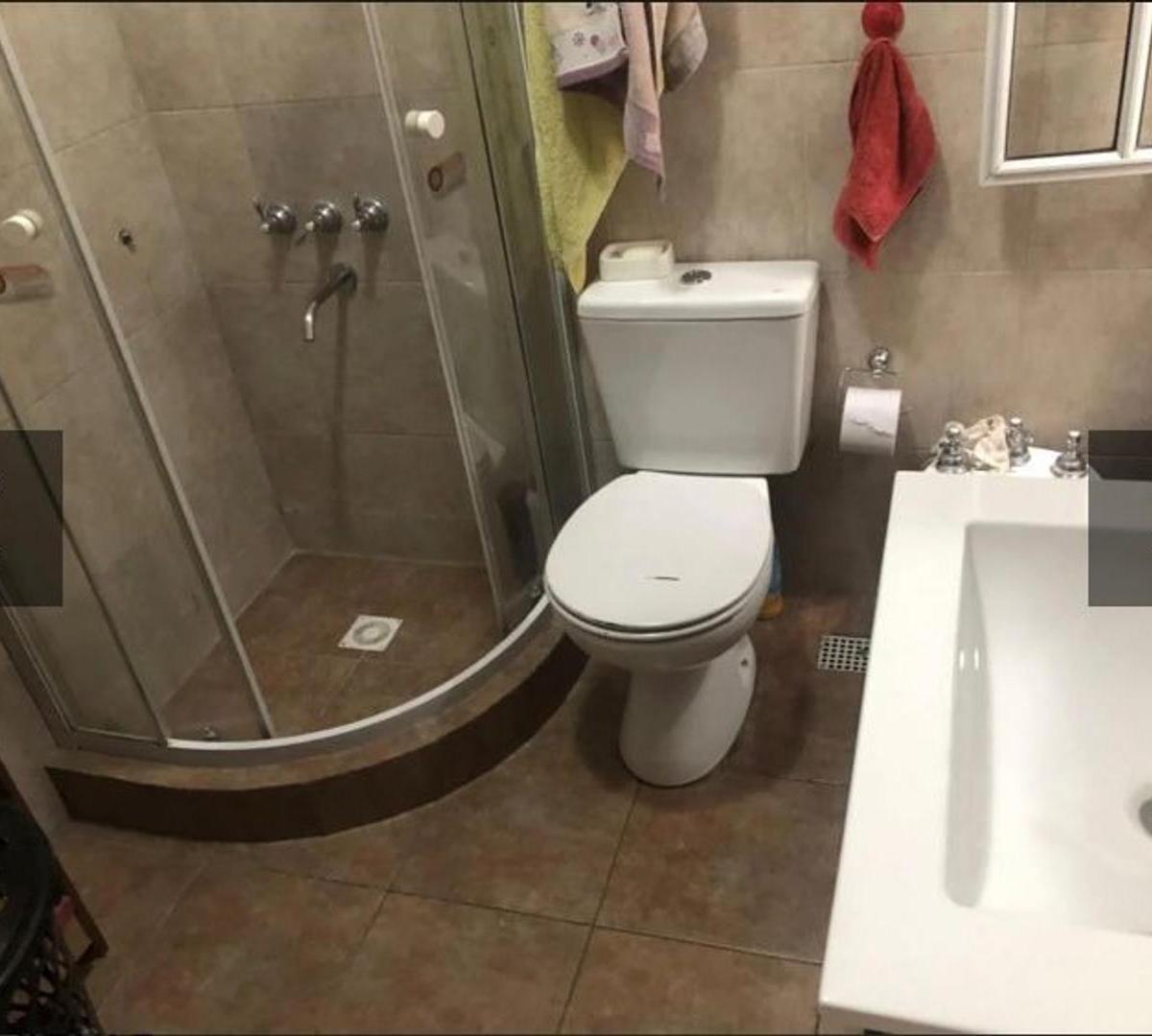 Casa en Venta "Terreno Propio" 4 Ambientes Muy Luminoso 1