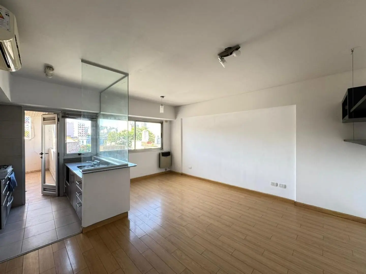 Hermoso 2 ambientes semi nuevo 2