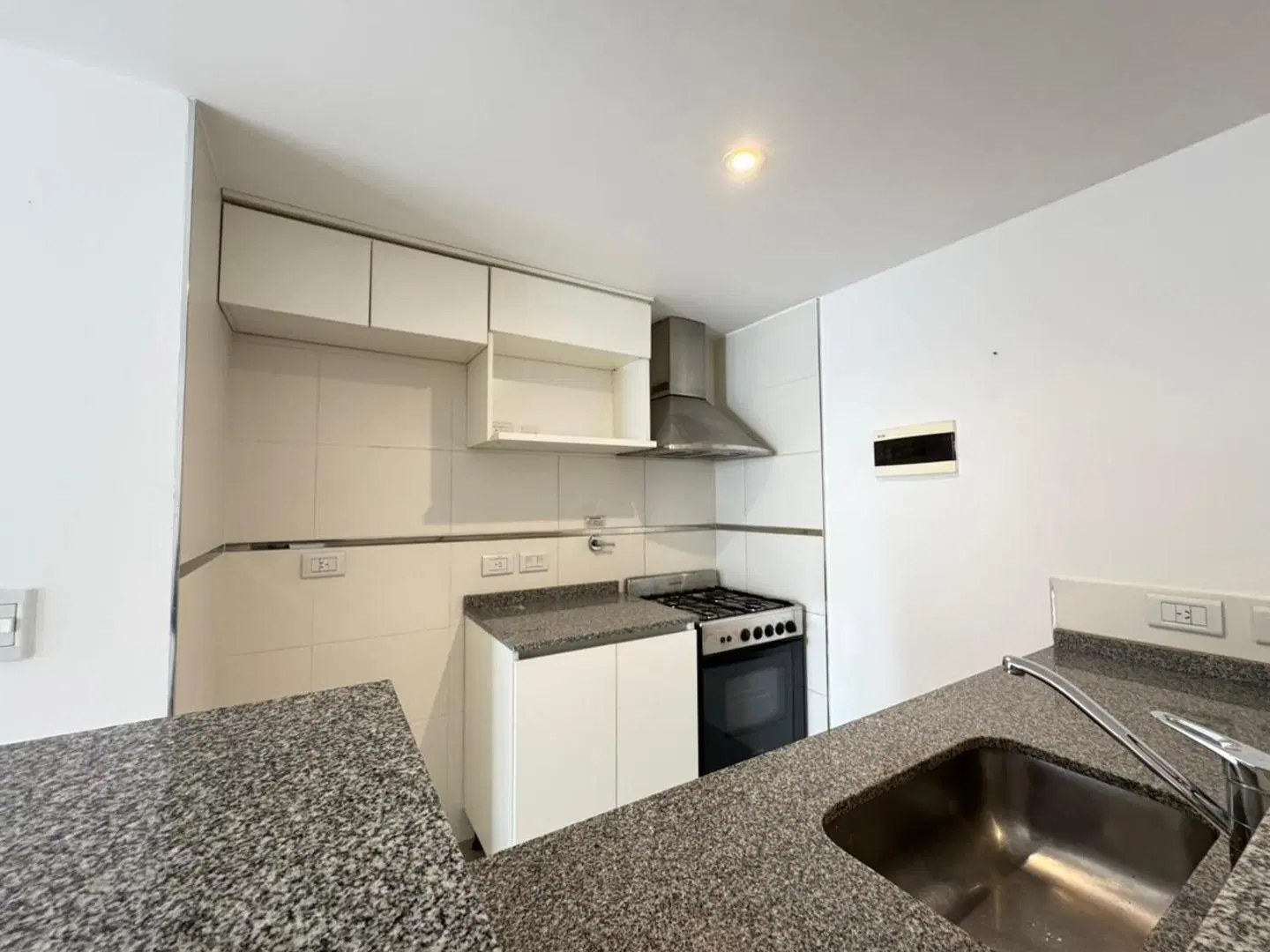 Amplio Monoambiente con Amenities 5
