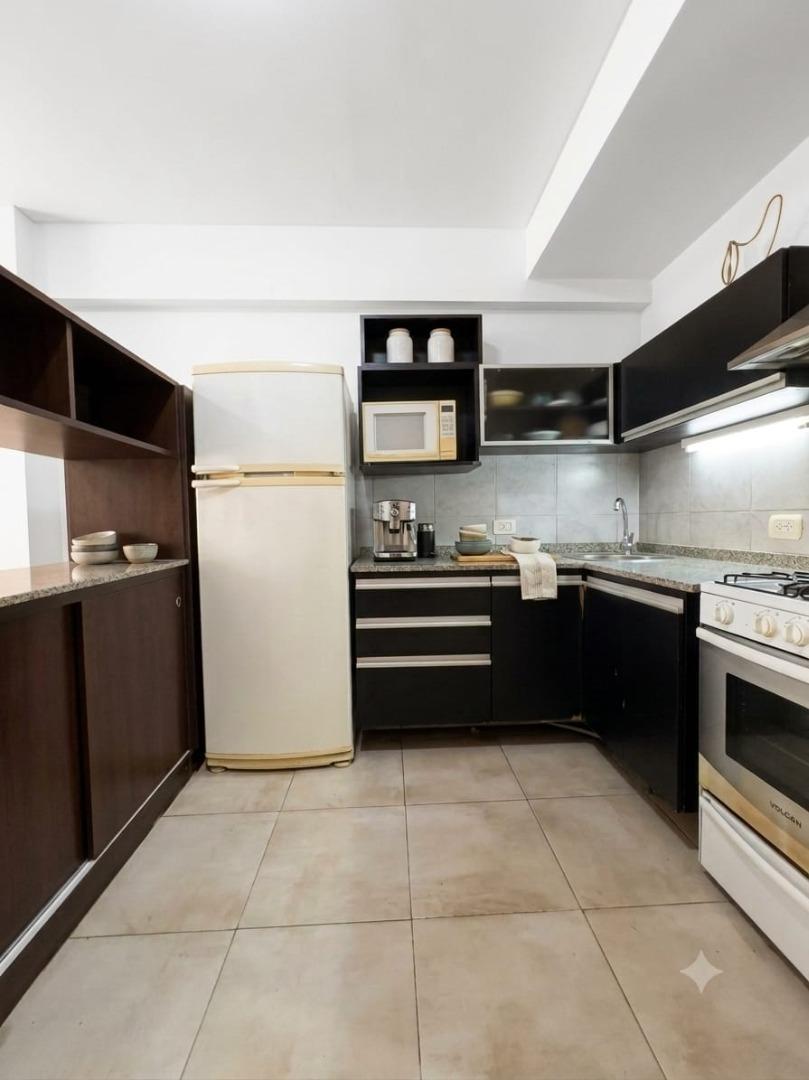 Foto de Amplio 2 ambientes con Balcón y Patio, imagen 5